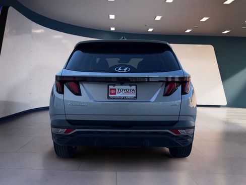Used 2023 Hyundai Tucson SE image 4