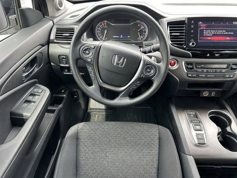 Used 2023 Honda Ridgeline Sport image 12