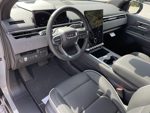 New 2026 GMC Sierra EV Elevation image 11