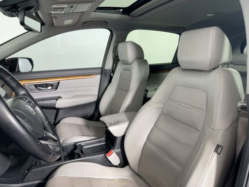 Used 2018 Honda CR-V Touring image 22