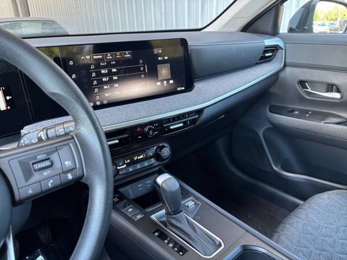 Used 2026 Nissan Kicks SV w/ Cold Weather Package AWD/4WD image 14