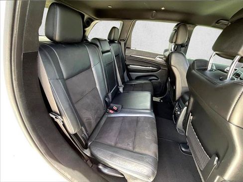 Used 2020 Jeep Grand Cherokee Laredo w/ Laredo X Package RWD image 30