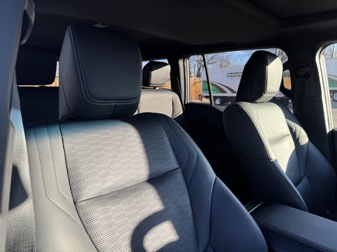 Used 2025 Toyota Land Cruiser image 20