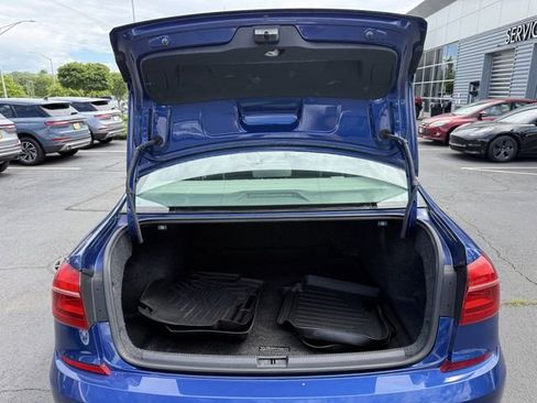 Used 2016 Volkswagen Passat 1.8T SE FWD image 32