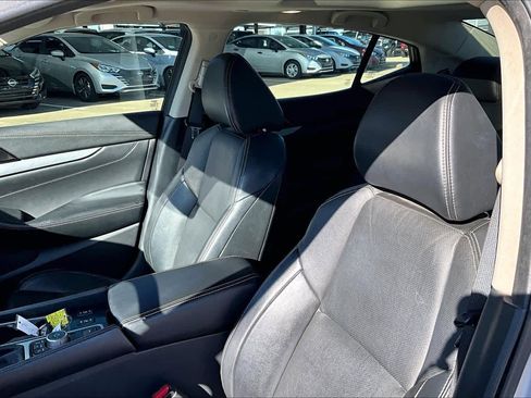 Used 2017 Nissan Maxima 3.5 SL image 7