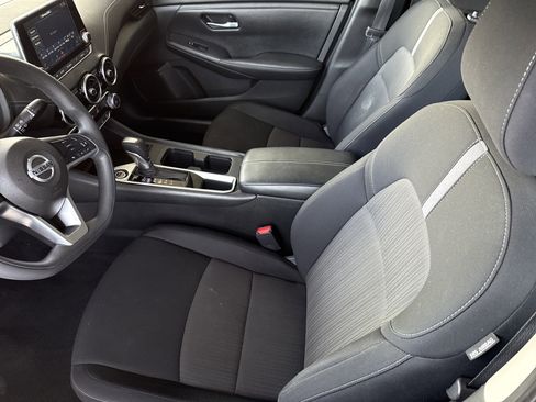 Used 2023 Nissan Sentra SV image 18