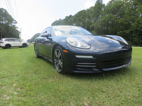 Used 2015 Porsche Panamera image 4
