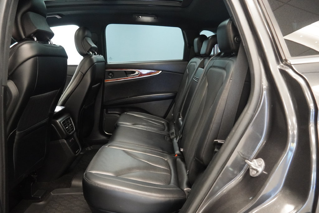 Used 2019 Lincoln Nautilus Reserve AWD/4WD image 28