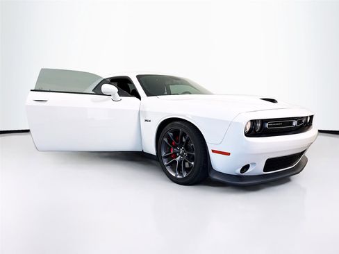 Used 2023 Dodge Challenger R/T w/ Performance Handling Group RWD image 25