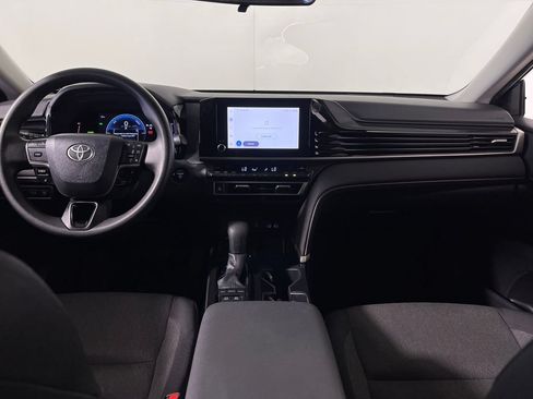 Used 2025 Toyota Camry LE FWD image 14