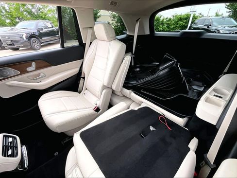 Used 2023 Mercedes-Benz GLS 450 4MATIC image 20