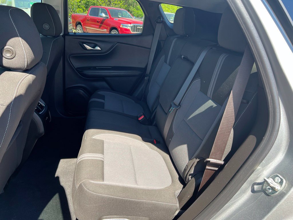 Used 2024 Chevrolet Blazer LT w/ Convenience Package FWD image 19