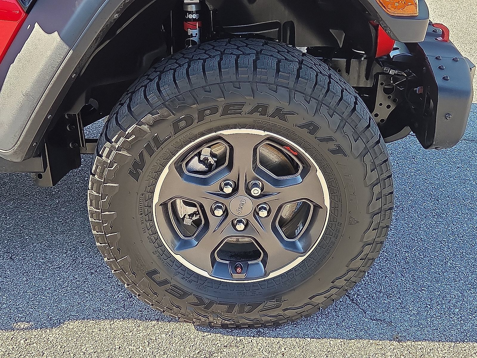 Used 2022 Jeep Gladiator Rubicon w/ LED Lighting Group AWD/4WD image 7