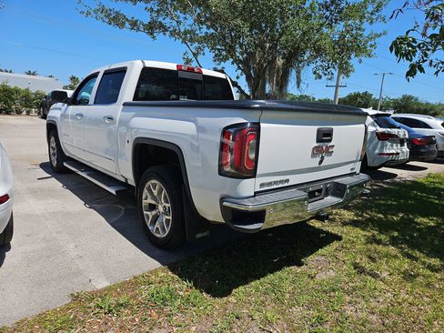Used 2017 GMC Sierra 1500 SLT w/ SLT Premium Package AWD/4WD image 4