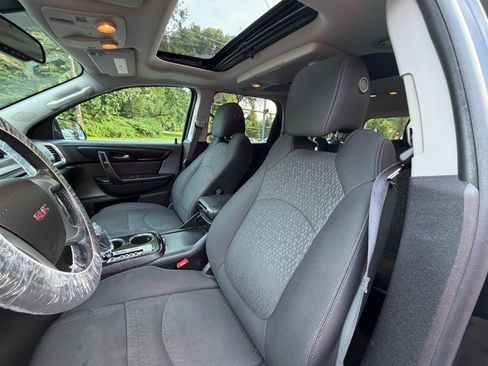 Used 2013 GMC Acadia SLE FWD image 19