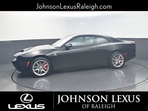 Used 2024 Dodge Charger R/T Scat Pack w/ Plus Group image 2