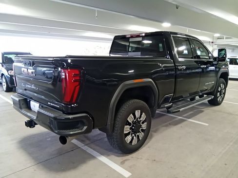Used 2024 GMC Sierra 2500 Denali w/ Denali Reserve Package AWD/4WD image 5