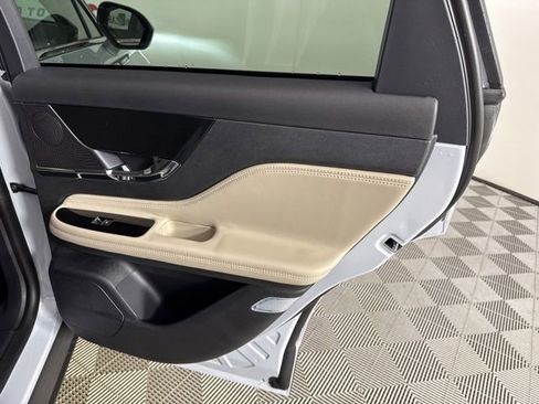 New 2026 Lincoln Corsair Premiere image 24