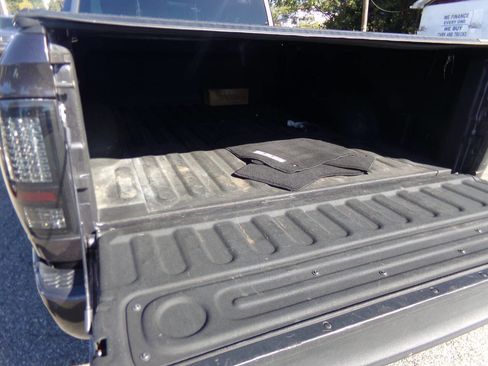 Used 2019 RAM 1500 Express w/ Express Value Package image 16