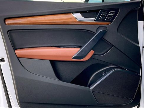 Used 2023 Audi Q5 2.0T Premium image 21