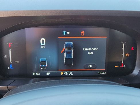 New 2025 Ford Maverick XL w/ Equipment Group 102A image 15