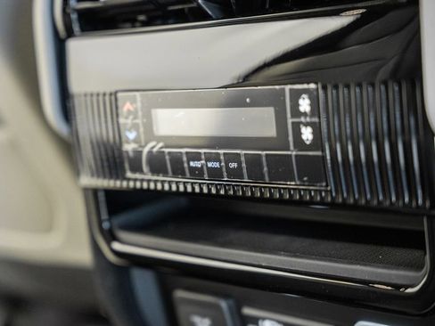 New 2026 Jeep Grand Wagoneer 4WD image 37