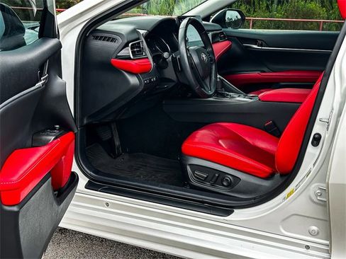 Used 2023 Toyota Camry XSE image 10