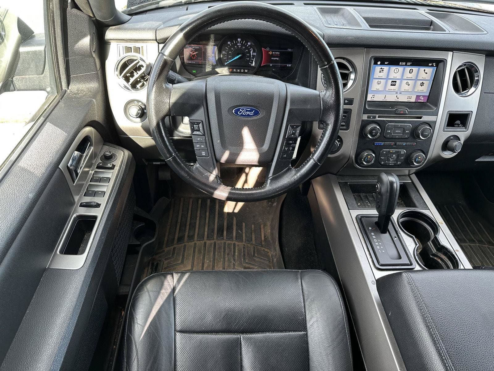 Used 2017 Ford Expedition EL XLT w/ Equipment Group 202A AWD/4WD image 12