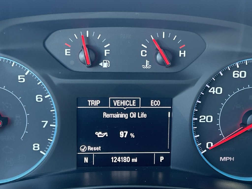 Certified 2018 Chevrolet Equinox LS FWD image 15
