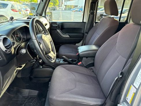 Used 2013 Jeep Wrangler Unlimited Sport AWD/4WD image 14