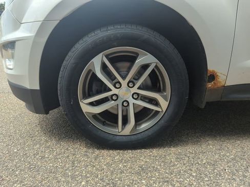 Used 2017 Chevrolet Equinox Premier w/ Enhanced Convenience Package AWD/4WD image 36