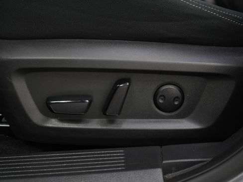 Used 2021 Nissan Rogue SV AWD/4WD image 27