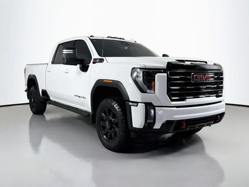 Used 2024 GMC Sierra 2500 AT4 w/ AT4 Premium Plus Package AWD/4WD image 4