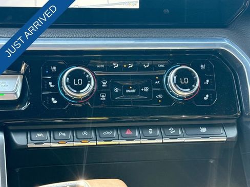 Used 2023 GMC Sierra 1500 Denali w/ Technology Package image 19