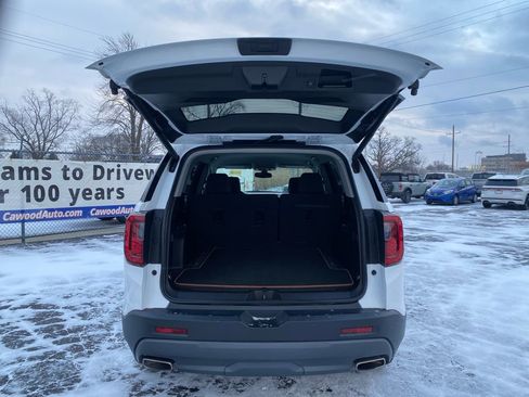 Used 2020 GMC Acadia AT4 image 4