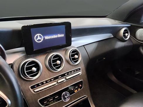 Used 2019 Mercedes-Benz C 300 4MATIC Sedan image 19