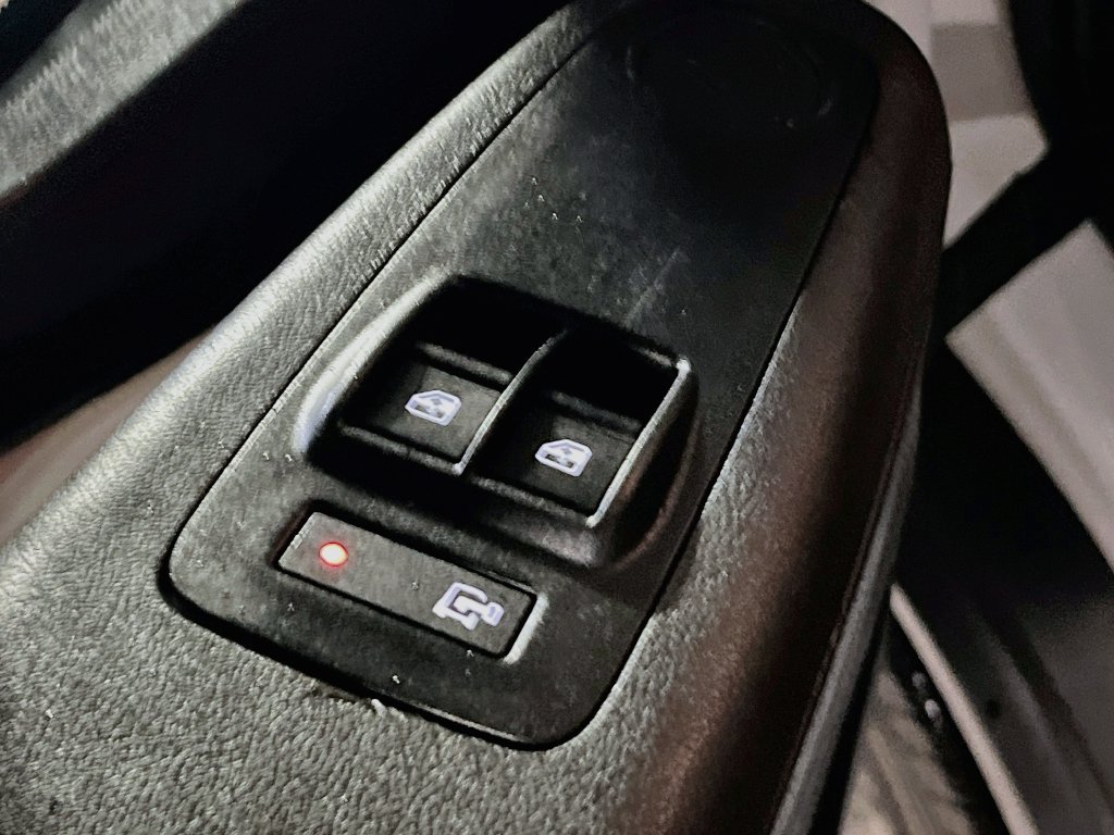 Used 2023 RAM ProMaster 2500 FWD image 17