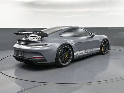 Certified 2022 Porsche 911 GT3 RWD image 8