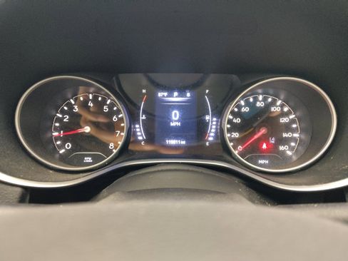 Used 2018 Jeep Compass Latitude w/ Safe & Security Group FWD image 23