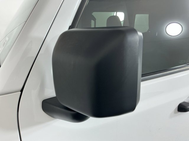 Used 2018 Jeep Wrangler Unlimited Sahara AWD/4WD image 10