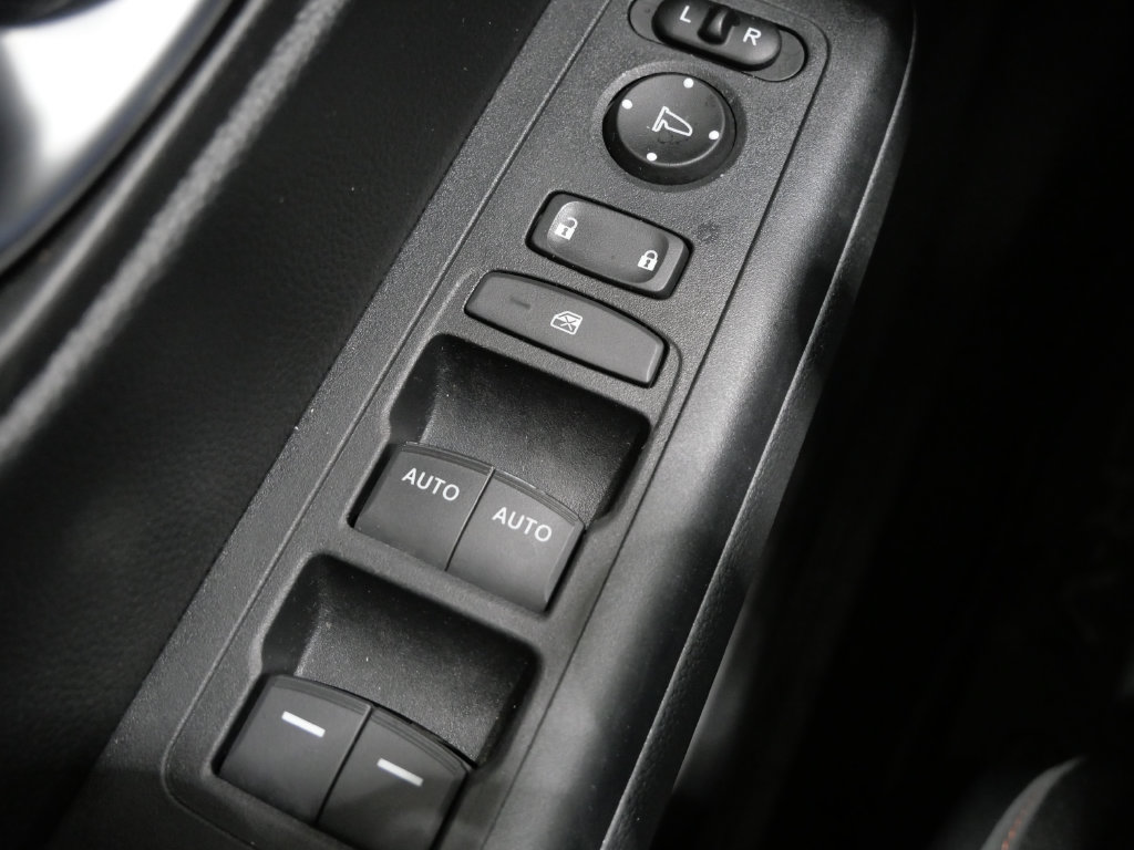 Used 2025 Honda CR-V Sport image 13