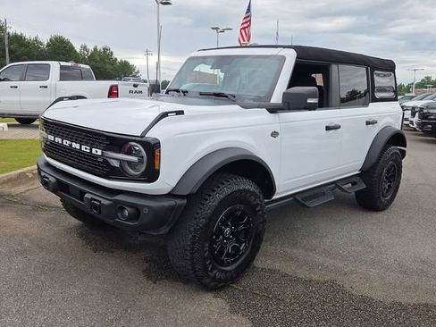 Used 2023 Ford Bronco Wildtrak AWD/4WD image 3
