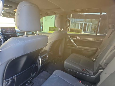 Used 2023 Lexus GX 460 Premium image 12