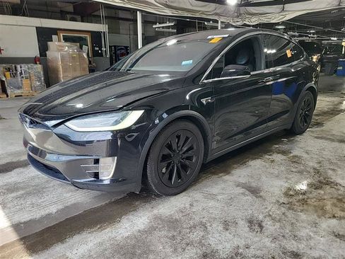 Used 2016 Tesla Model X AWD/4WD image 3