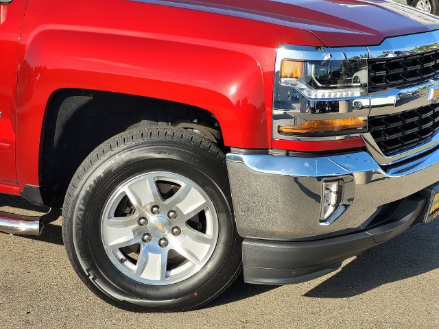 Used 2018 Chevrolet Silverado 1500 LT w/ LT Eassist Package RWD image 9