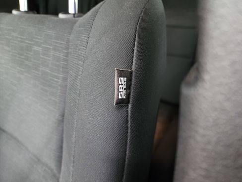 Used 2017 Jeep Grand Cherokee Laredo w/ Quick Order Package 23E image 37