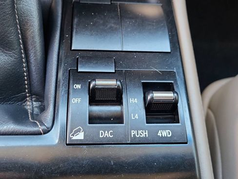 Used 2020 Lexus GX 460 Premium AWD/4WD image 32