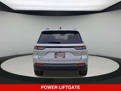 New 2026 Jeep Grand Cherokee Altitude AWD/4WD image 7