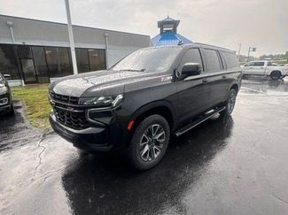 Used 2023 Chevrolet Suburban Z71 w/ Luxury Package AWD/4WD video 1