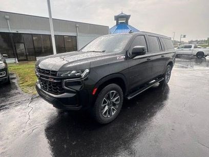 Used 2023 Chevrolet Suburban Z71 w/ Luxury Package